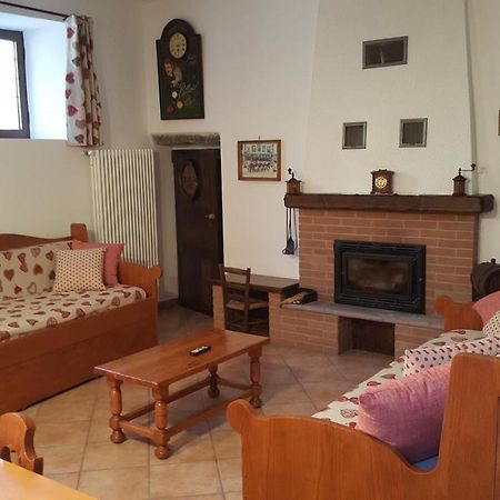La Taverna Di Tony Bed & Breakfast Montalto Dora Dış mekan fotoğraf